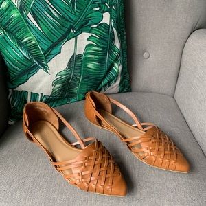 Tan woven cross-strips flats